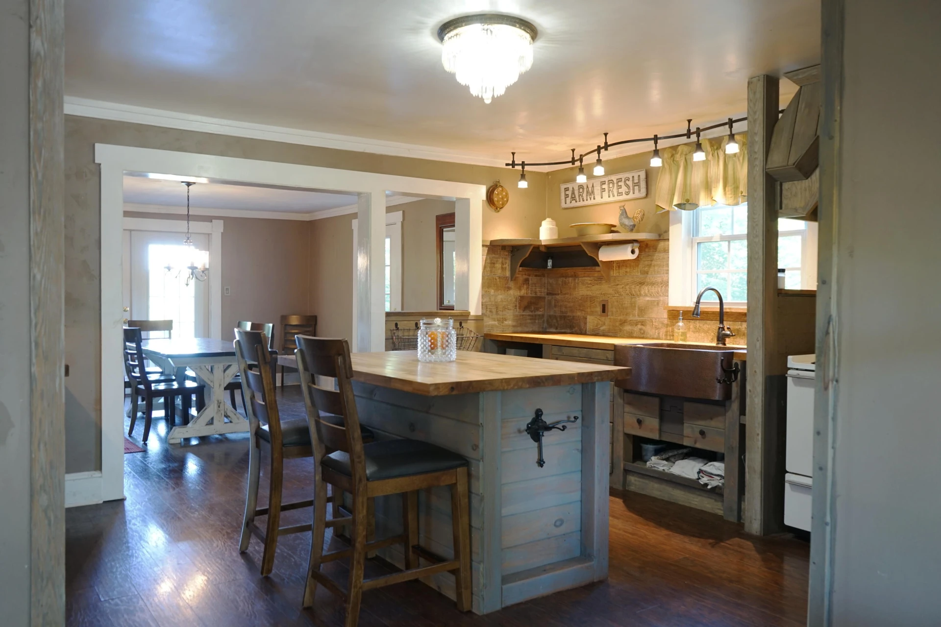 805 Longfield RD - Photo 10
