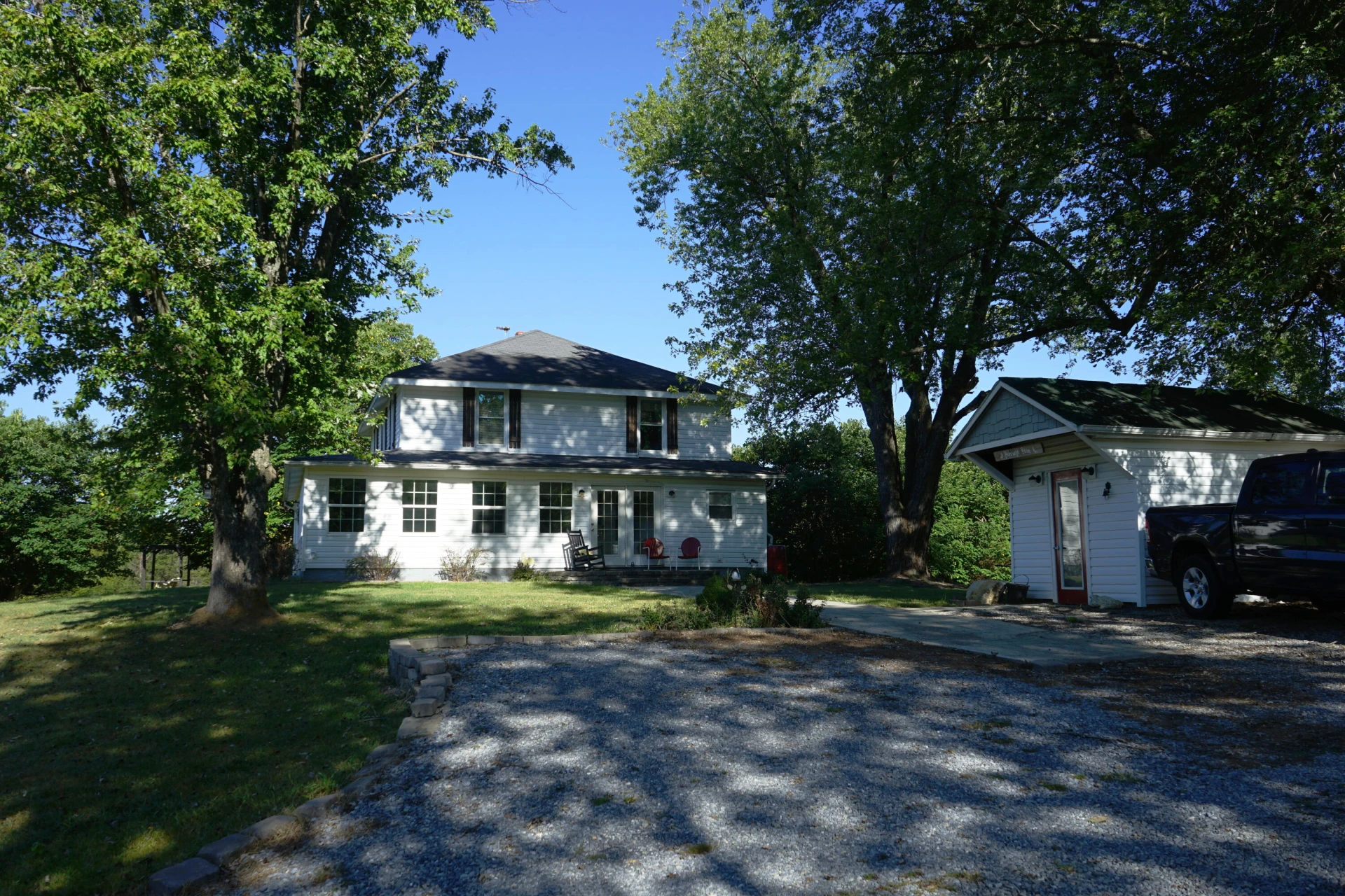 805 Longfield RD - Photo 5