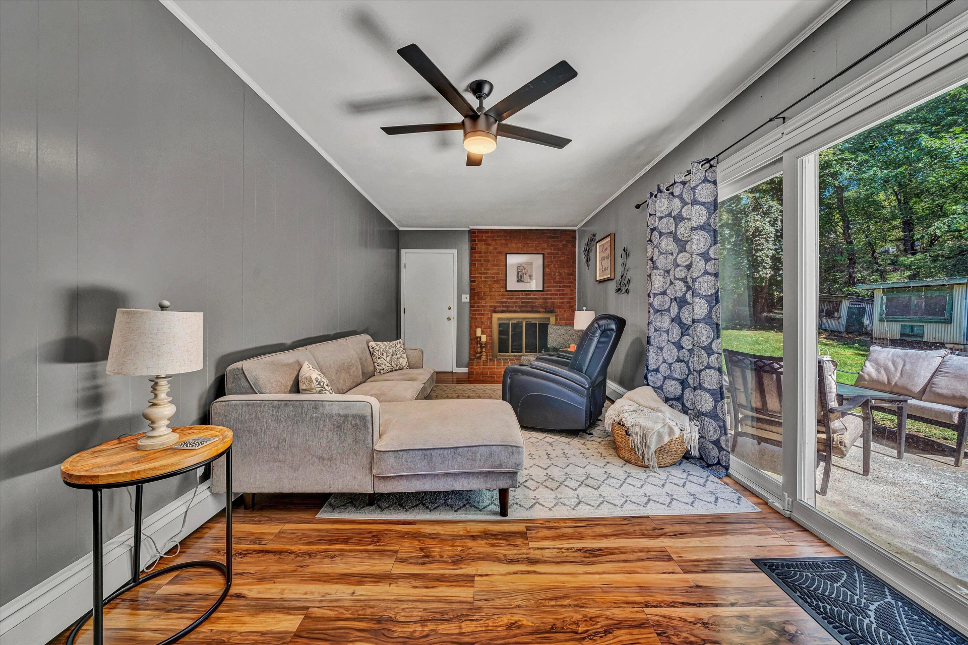 640 Dawnridge LN - Photo 21