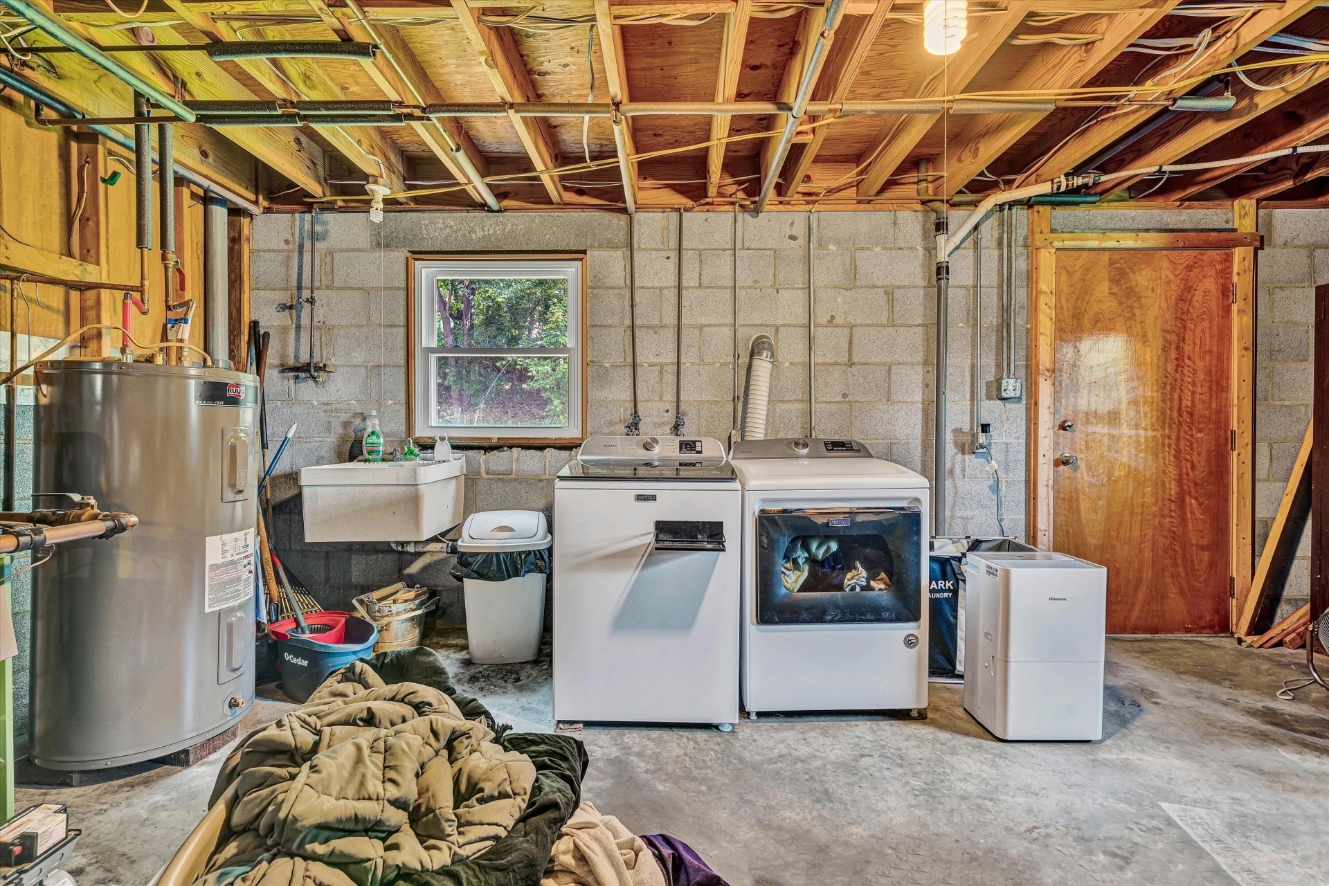 640 Dawnridge LN - Photo 24