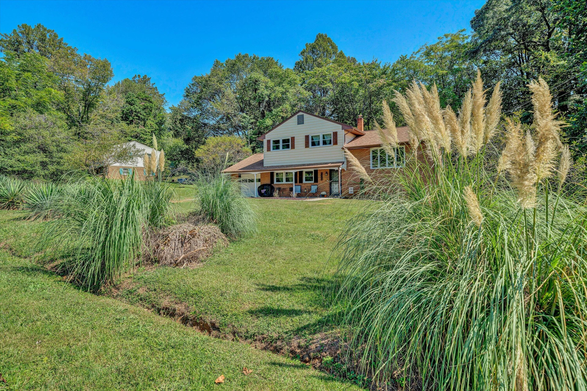 640 Dawnridge LN - Photo 34