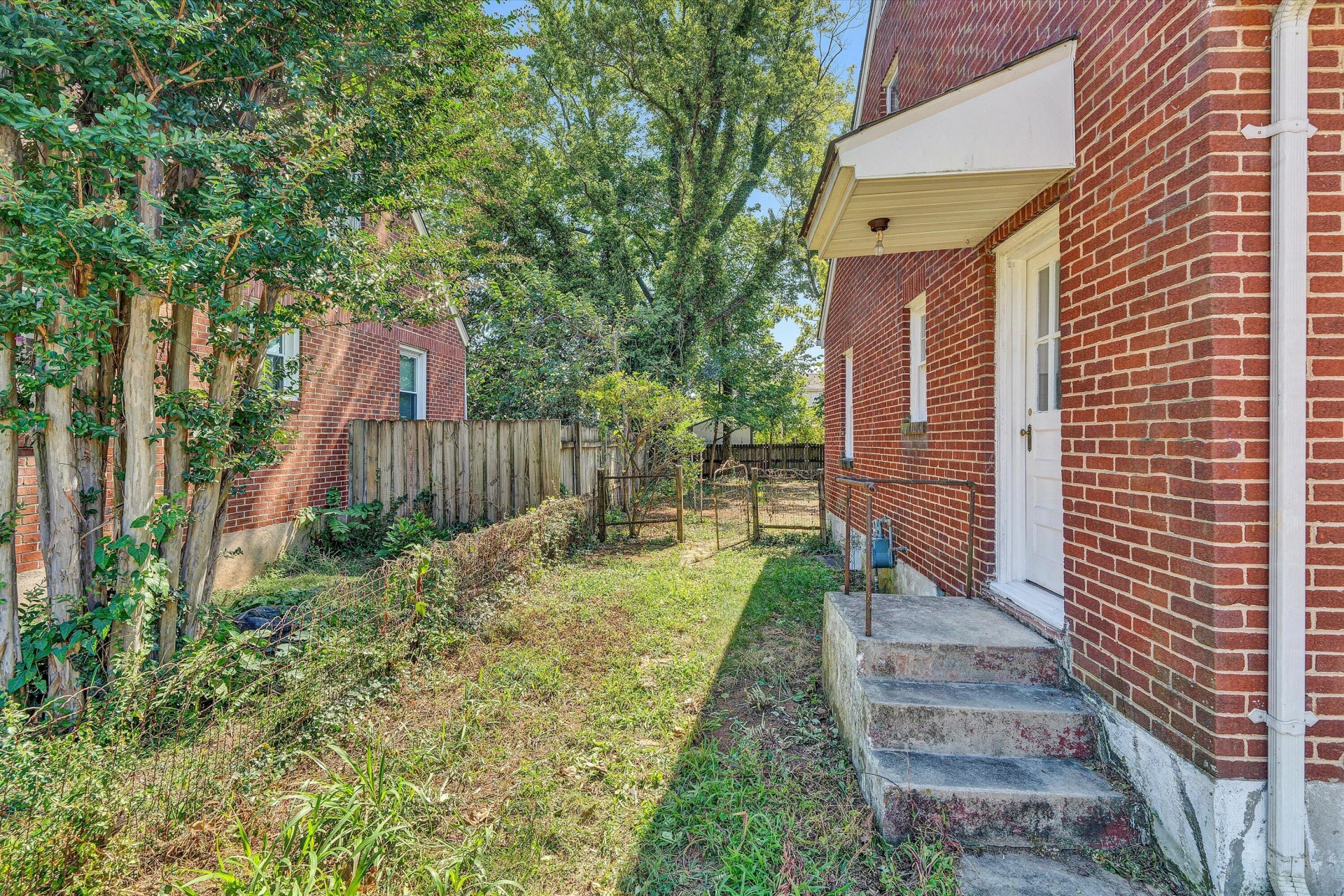 2603 Chatham ST NW - Photo 30