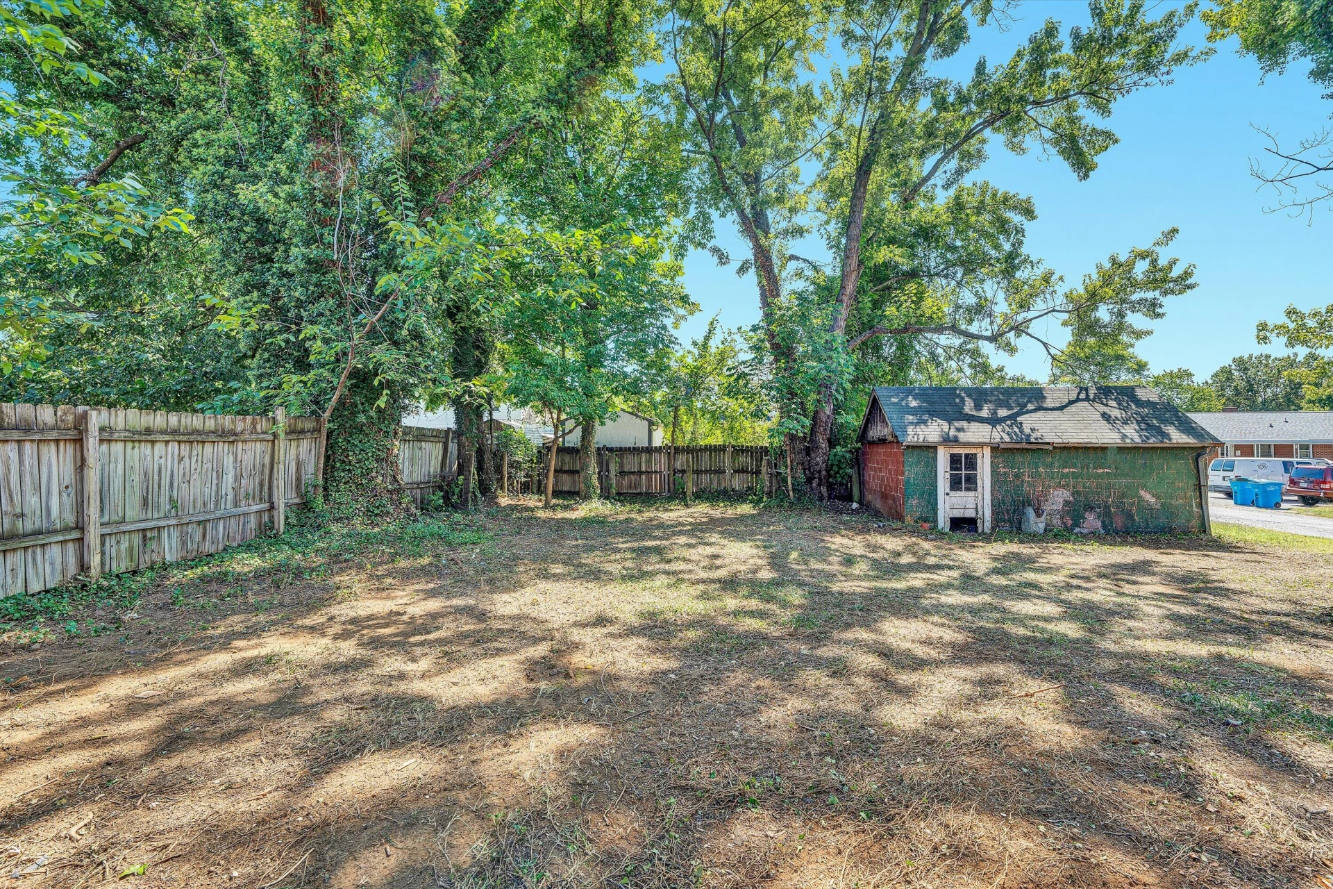 2603 Chatham ST NW - Photo 32