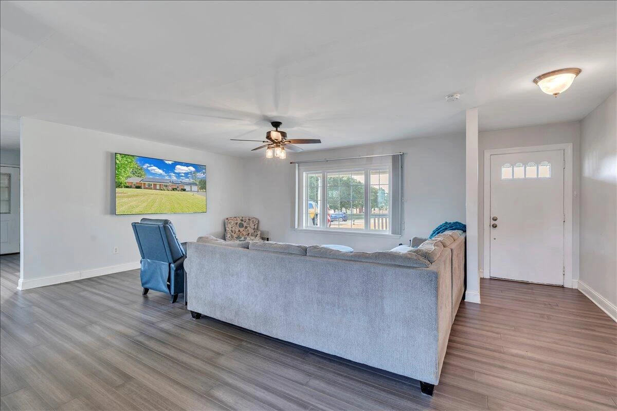 4127 Mockingbird Hill RD - Photo 5