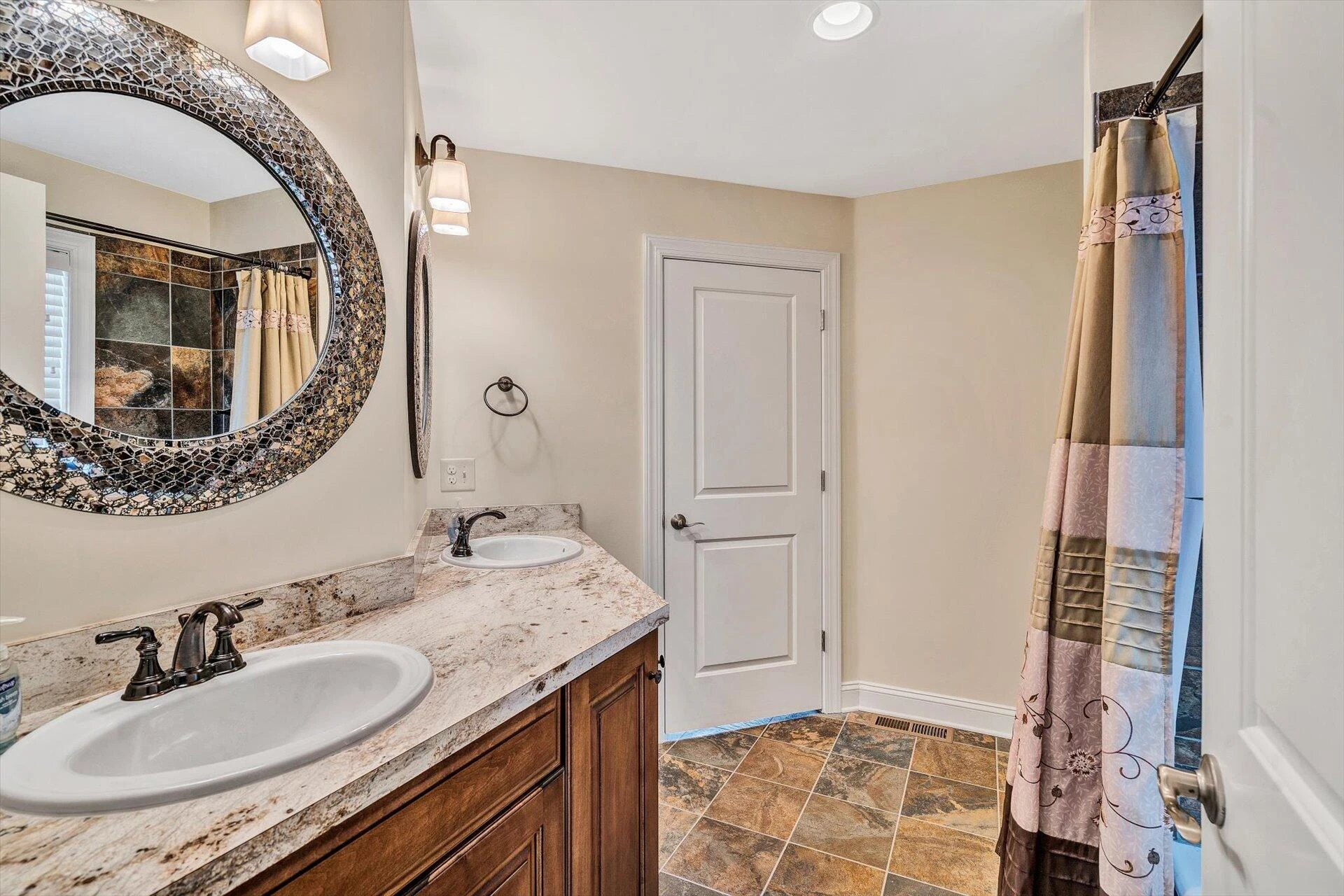 270 Peninsula Point DR #A - Photo 20