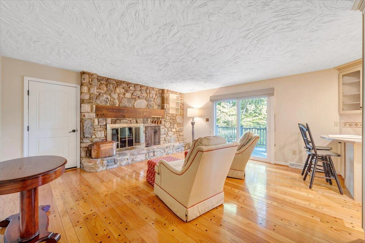 1135 Lakeridge CIR - Photo 17