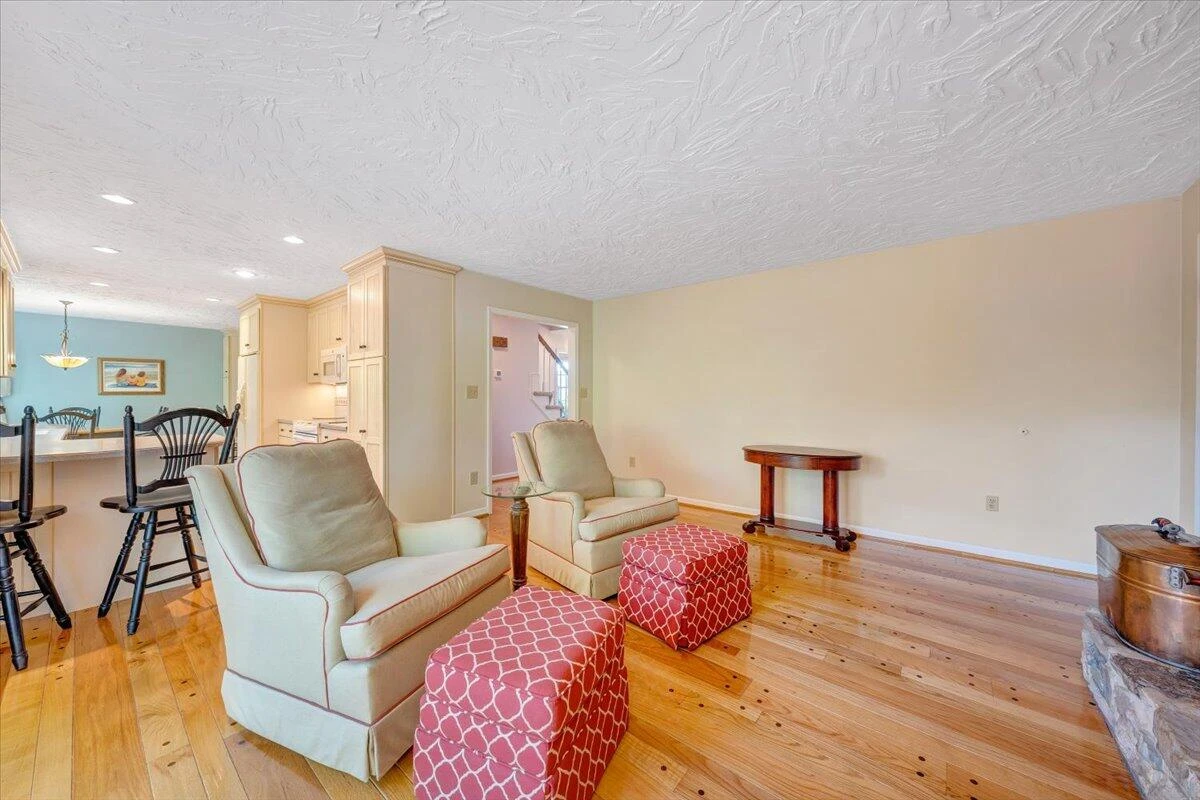 1135 Lakeridge CIR - Photo 21