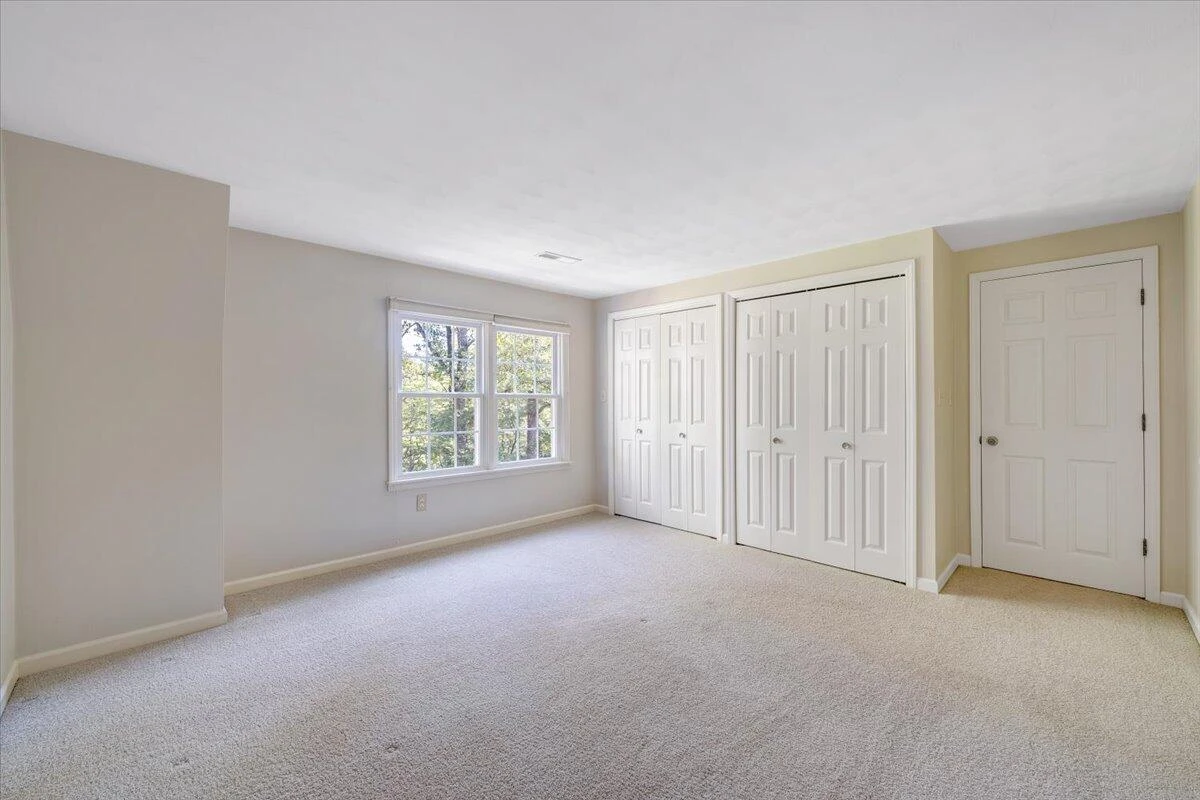 1135 Lakeridge CIR - Photo 46