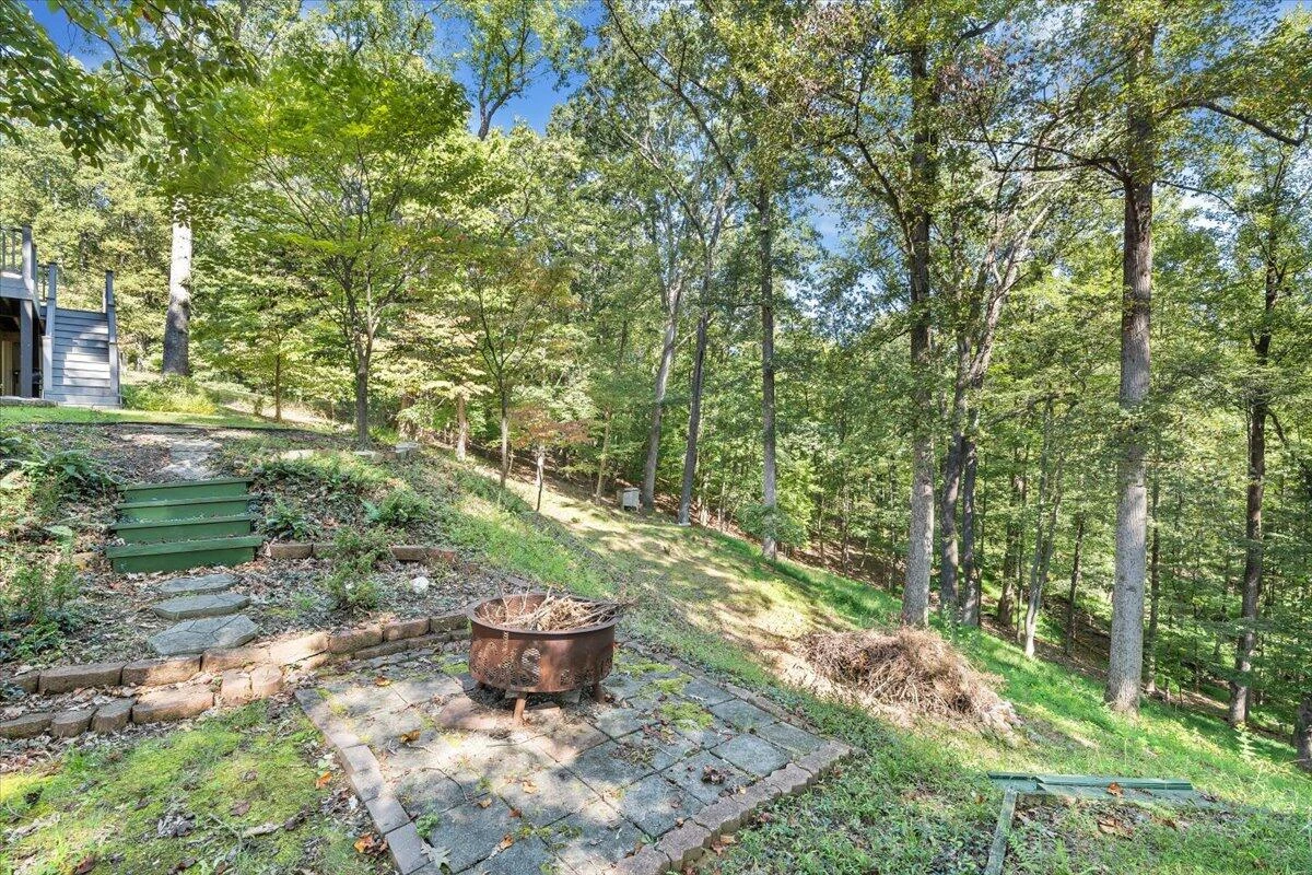 1135 Lakeridge CIR - Photo 67