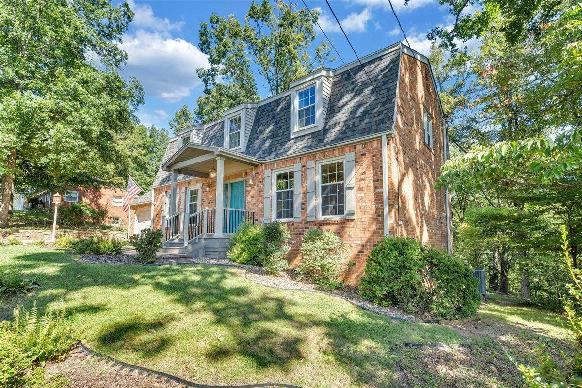 1135 Lakeridge CIR - Photo 79