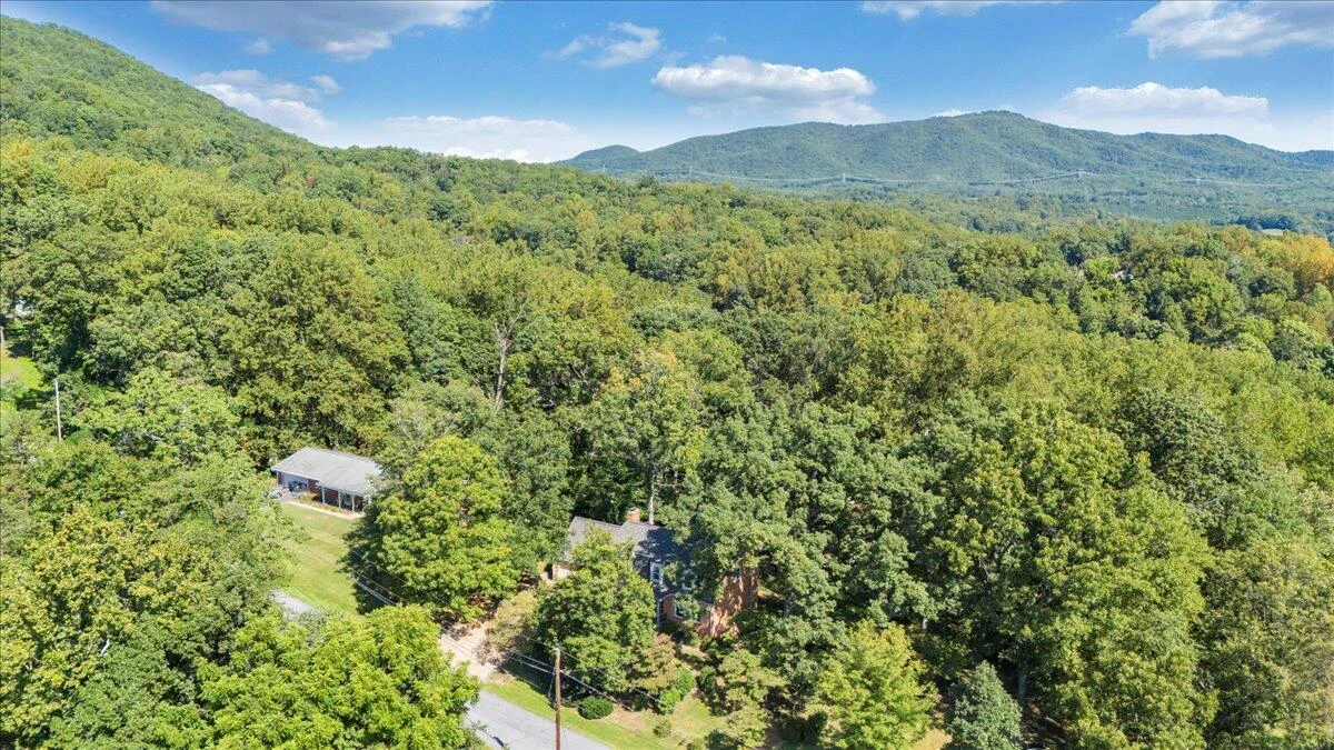 1135 Lakeridge CIR - Photo 85