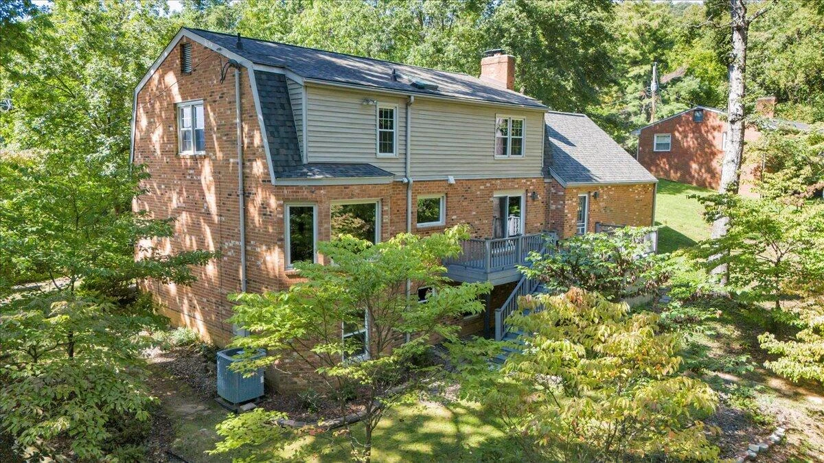 1135 Lakeridge CIR - Photo 100