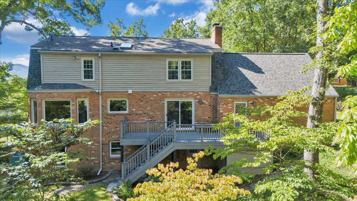 1135 Lakeridge CIR - Photo 101
