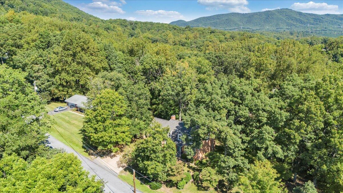 1135 Lakeridge CIR - Photo 103