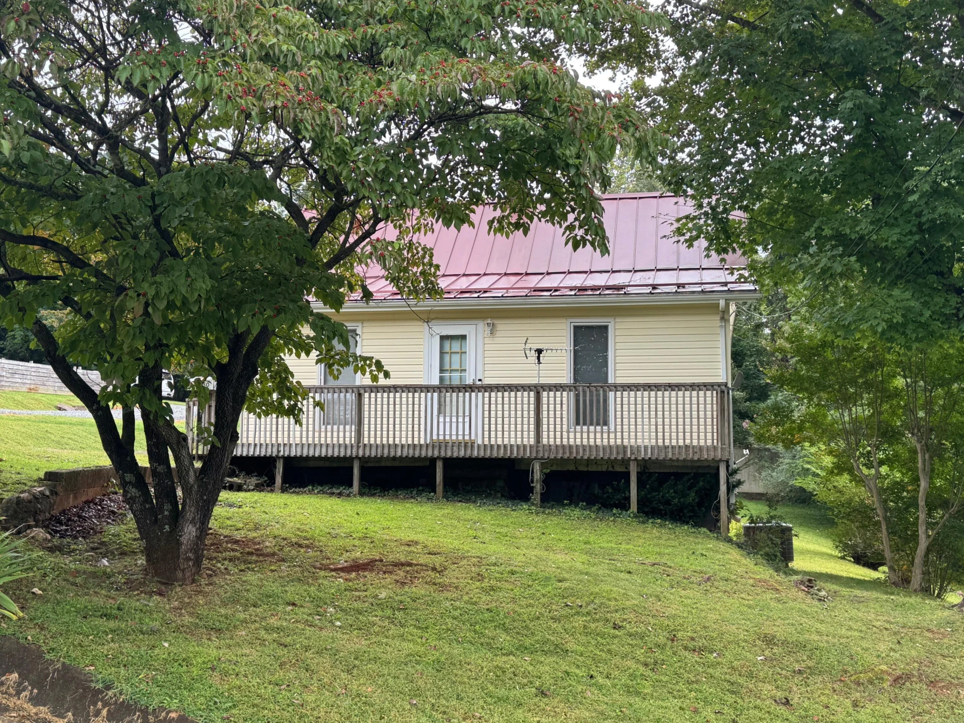30 Riverview ST