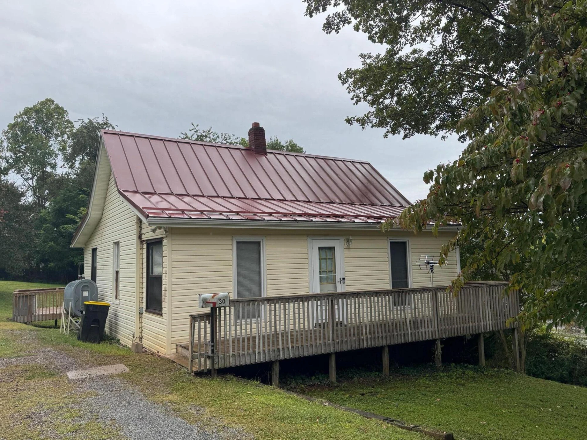 30 Riverview ST - Photo 2