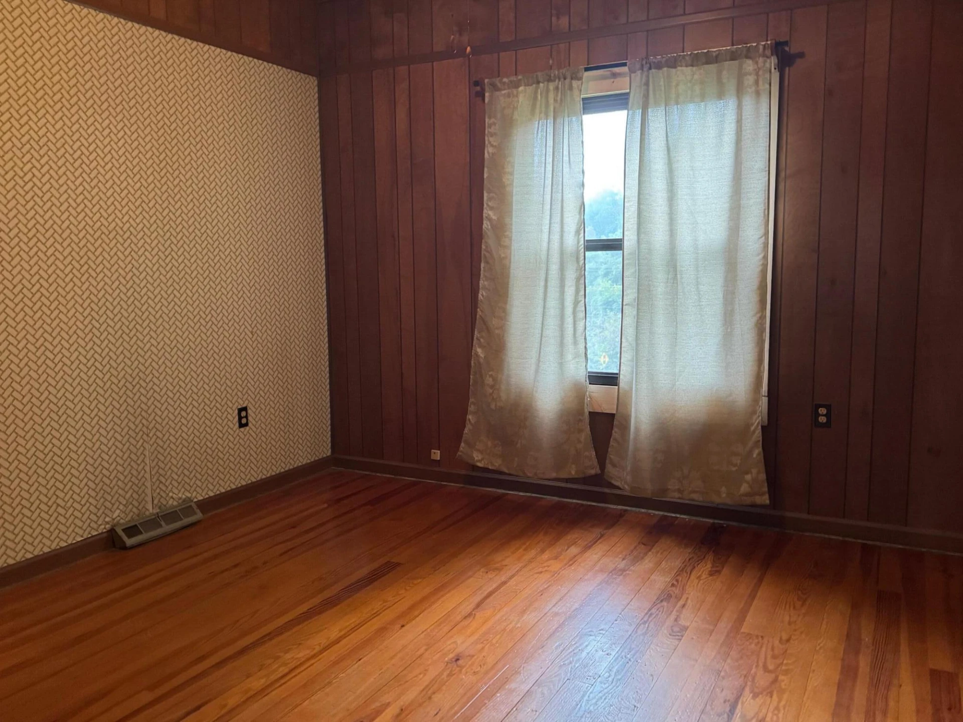 30 Riverview ST - Photo 3