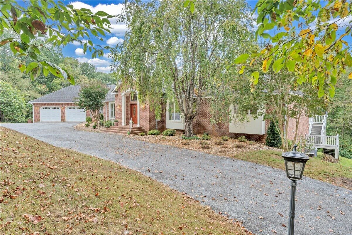 2854 Hickory Cove LN - Photo 101