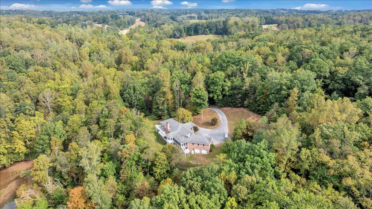 2854 Hickory Cove LN - Photo 113
