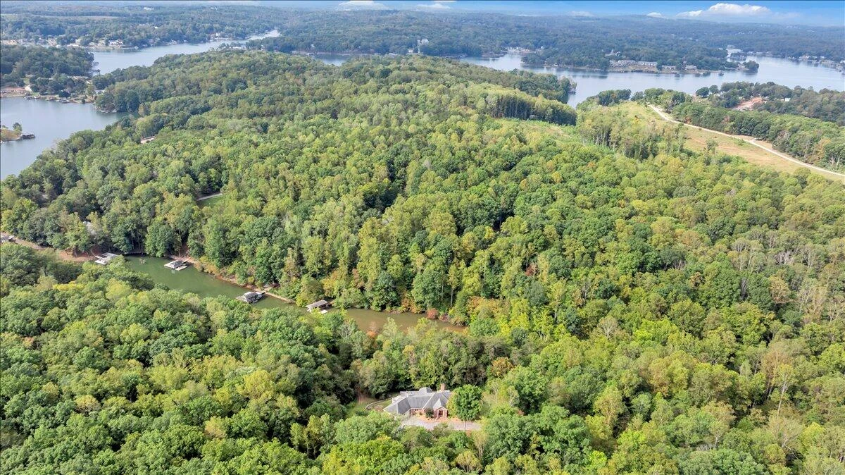 2854 Hickory Cove LN - Photo 119