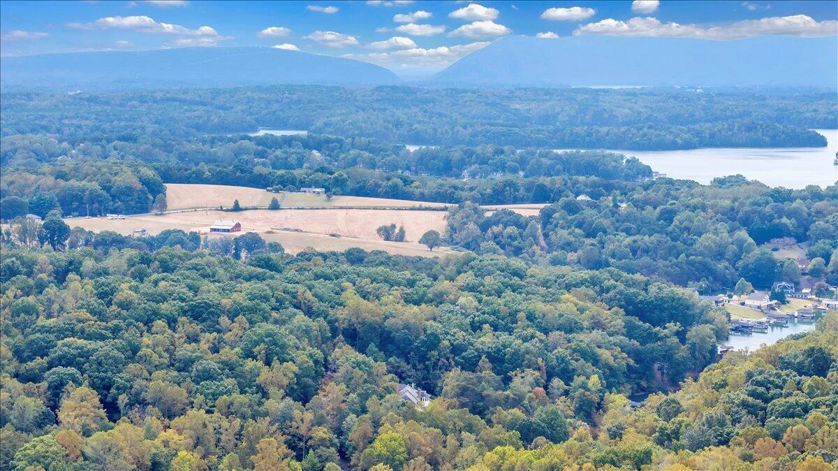 2854 Hickory Cove LN - Photo 135