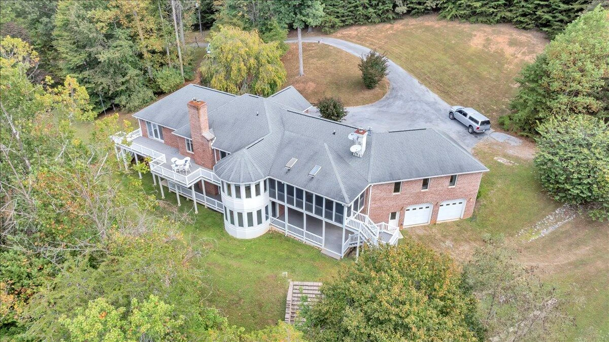 2854 Hickory Cove LN - Photo 139