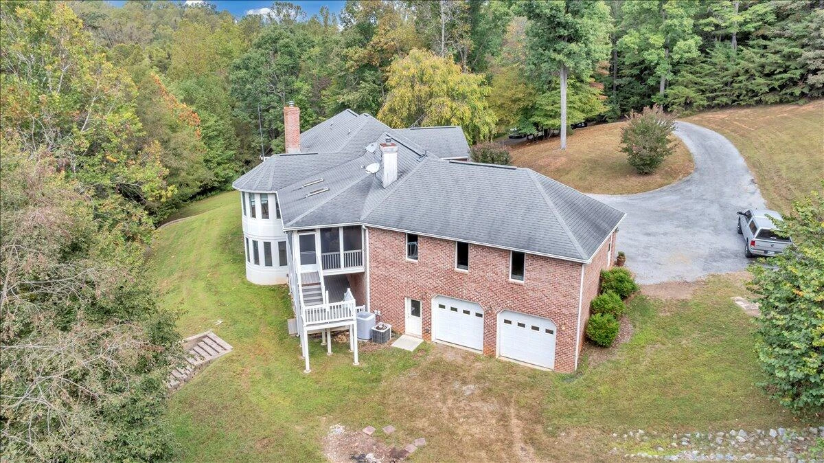 2854 Hickory Cove LN - Photo 141