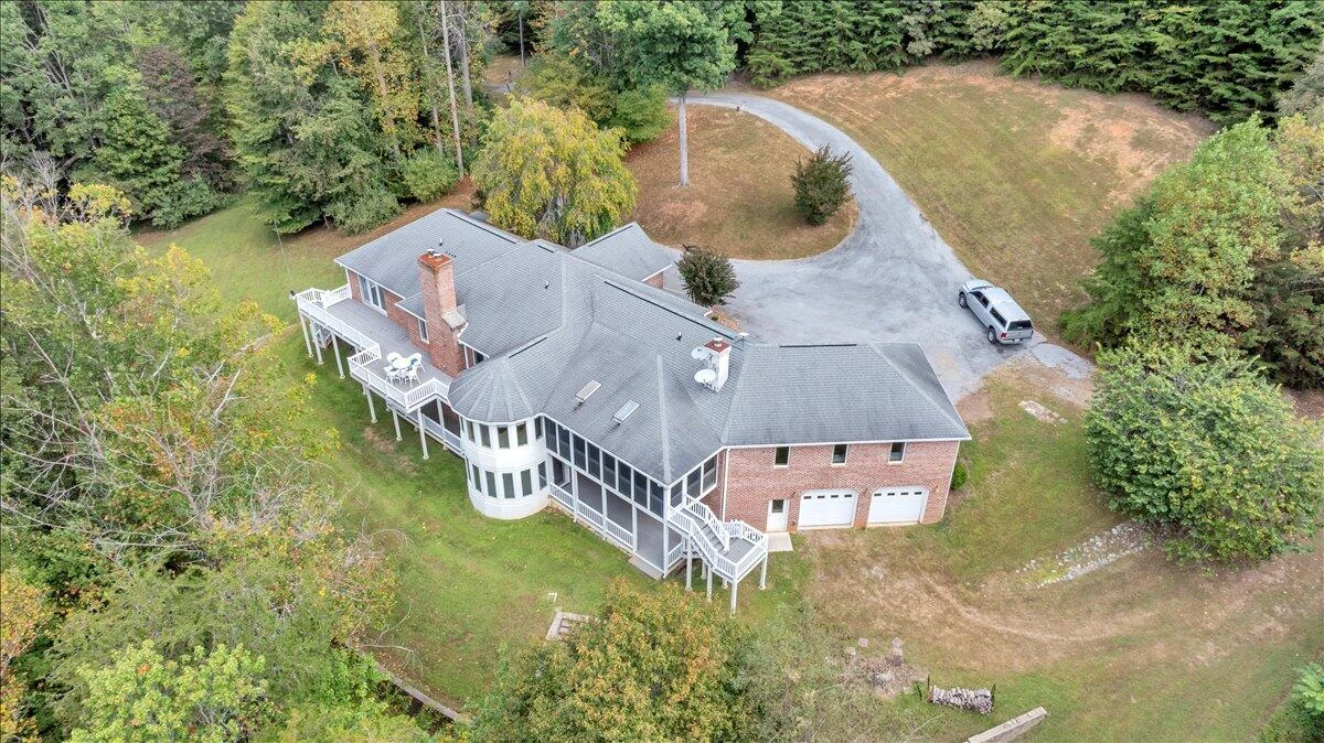 2854 Hickory Cove LN - Photo 142