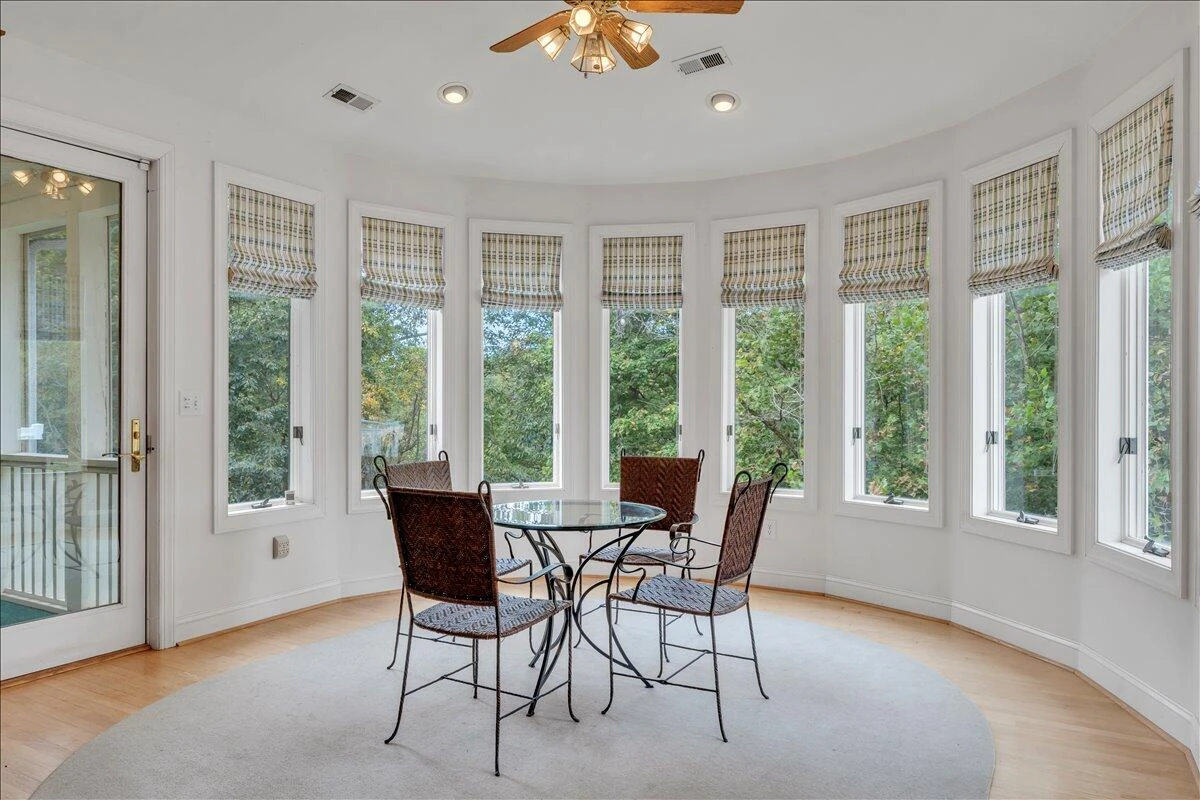 2854 Hickory Cove LN - Photo 28