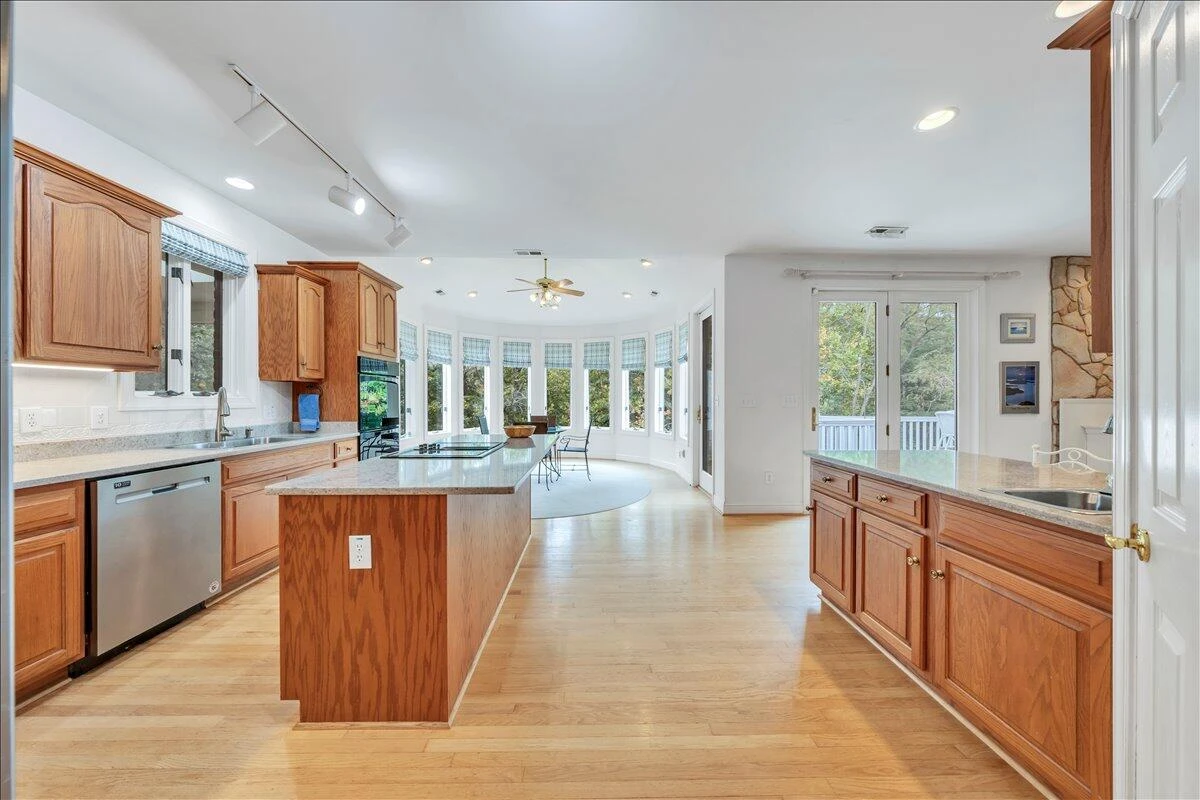 2854 Hickory Cove LN - Photo 33