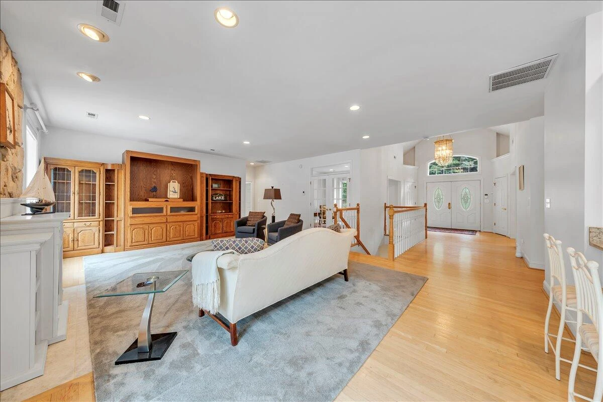 2854 Hickory Cove LN - Photo 34