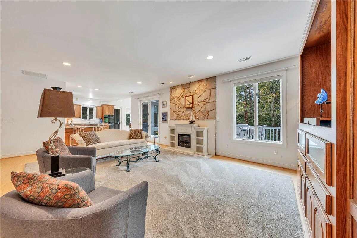2854 Hickory Cove LN - Photo 36