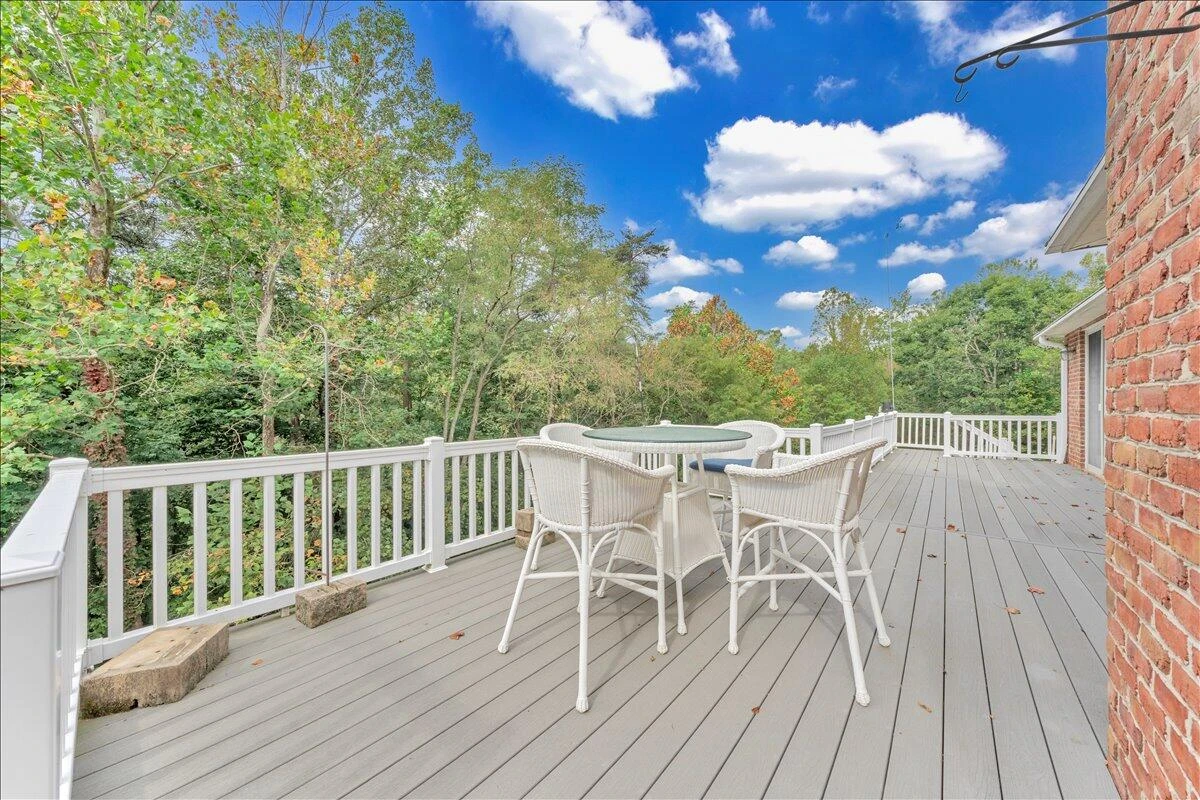 2854 Hickory Cove LN - Photo 40