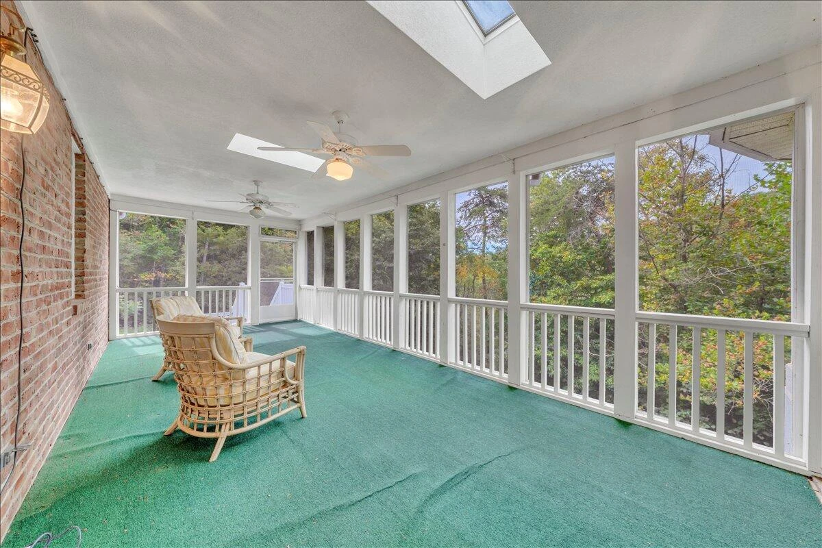 2854 Hickory Cove LN - Photo 43