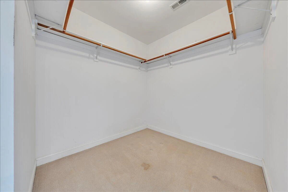 2854 Hickory Cove LN - Photo 54