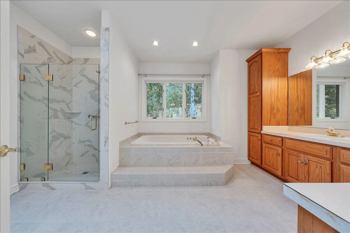 2854 Hickory Cove LN - Photo 56
