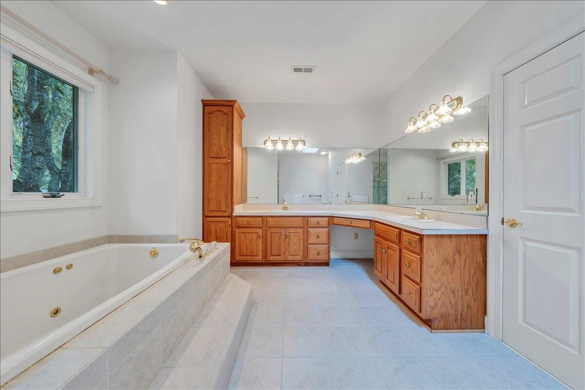 2854 Hickory Cove LN - Photo 57