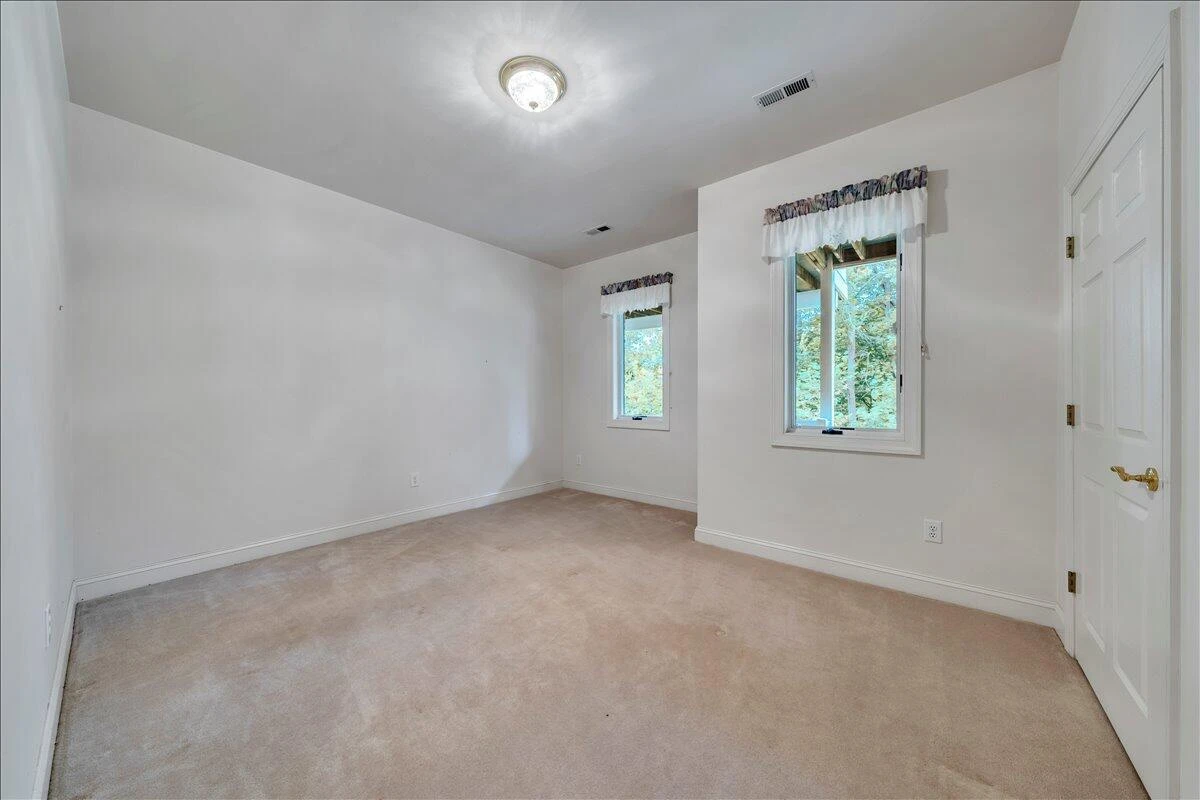 2854 Hickory Cove LN - Photo 64