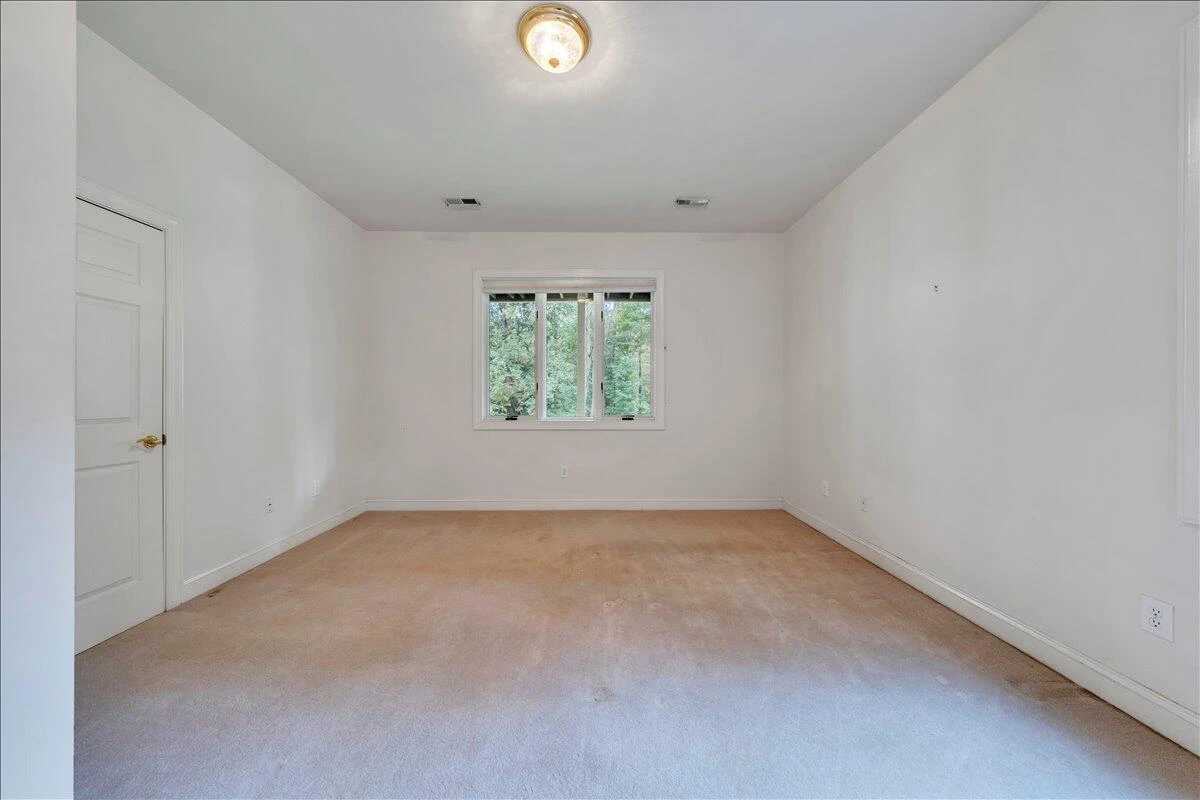2854 Hickory Cove LN - Photo 68