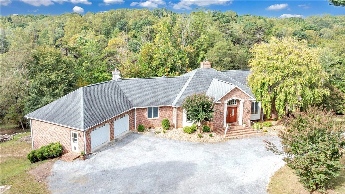 2854 Hickory Cove LN - Photo 7