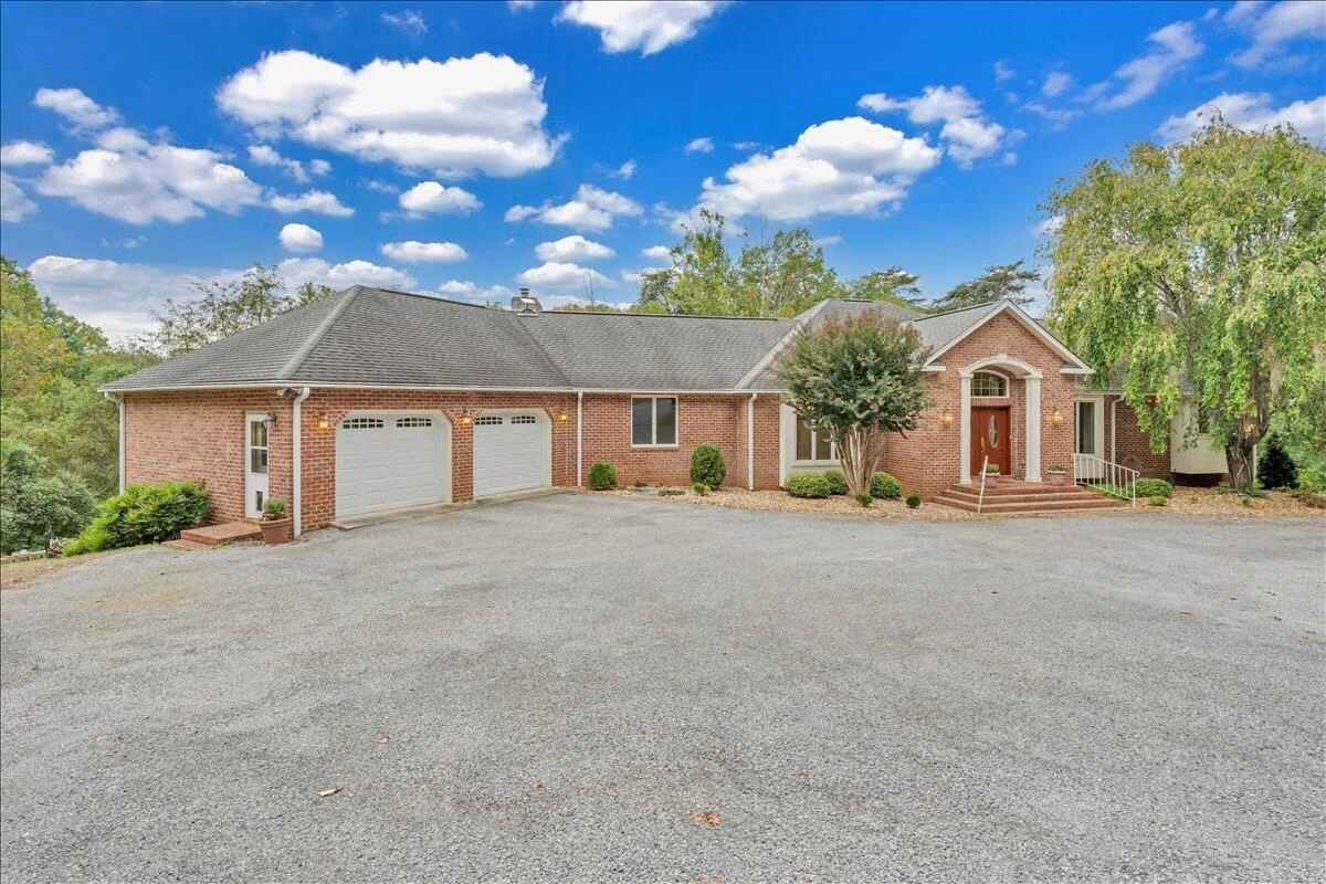 2854 Hickory Cove LN - Photo 96