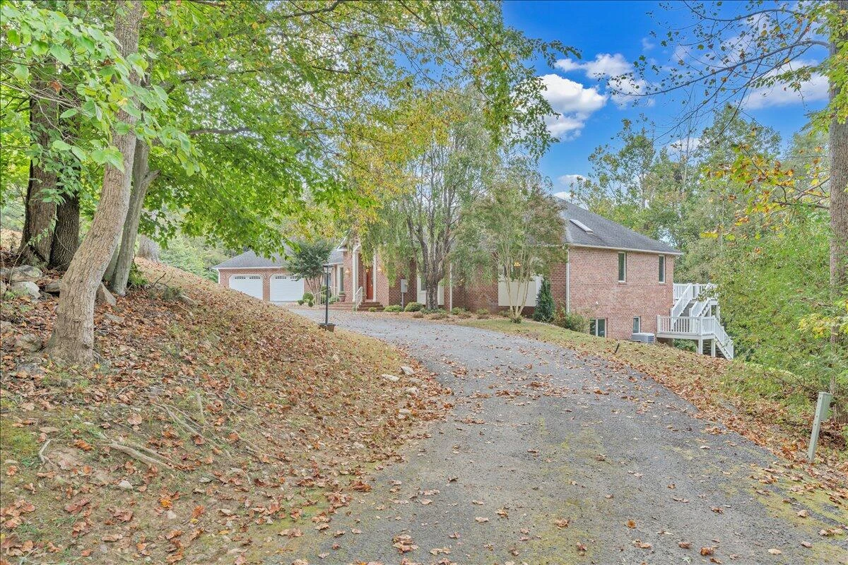 2854 Hickory Cove LN - Photo 97