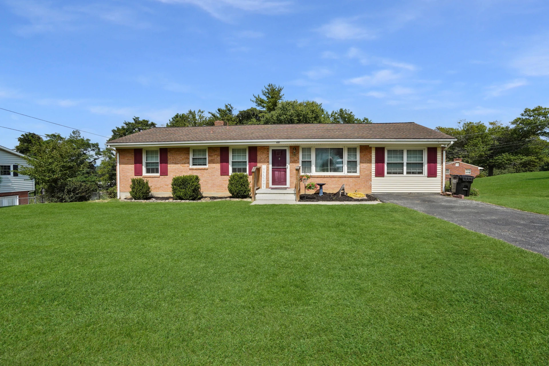 4207 Sharolyn DR