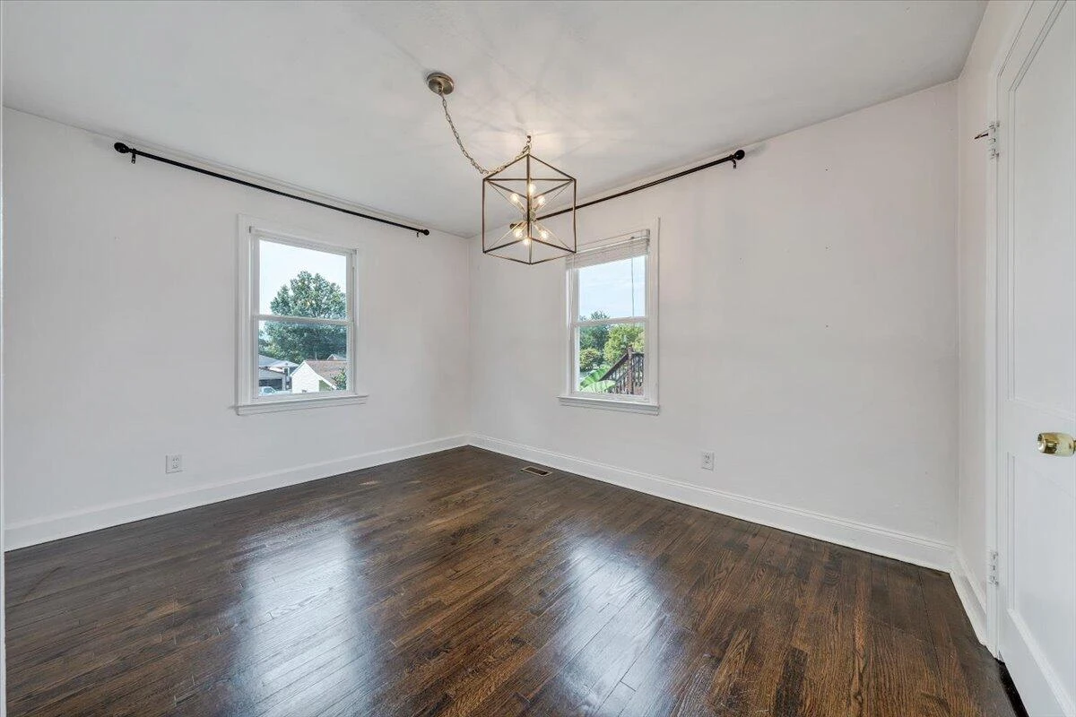 2324 Berkley AVE SW - Photo 21