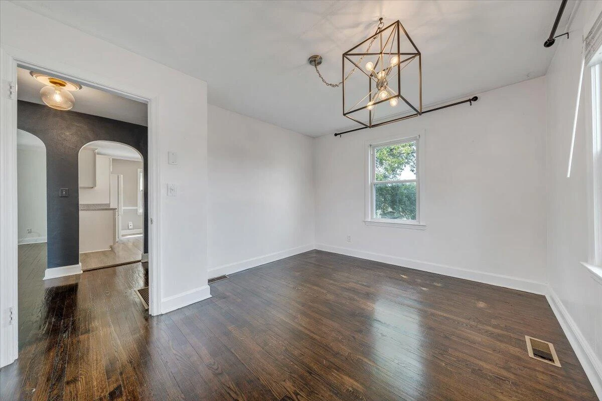 2324 Berkley AVE SW - Photo 22