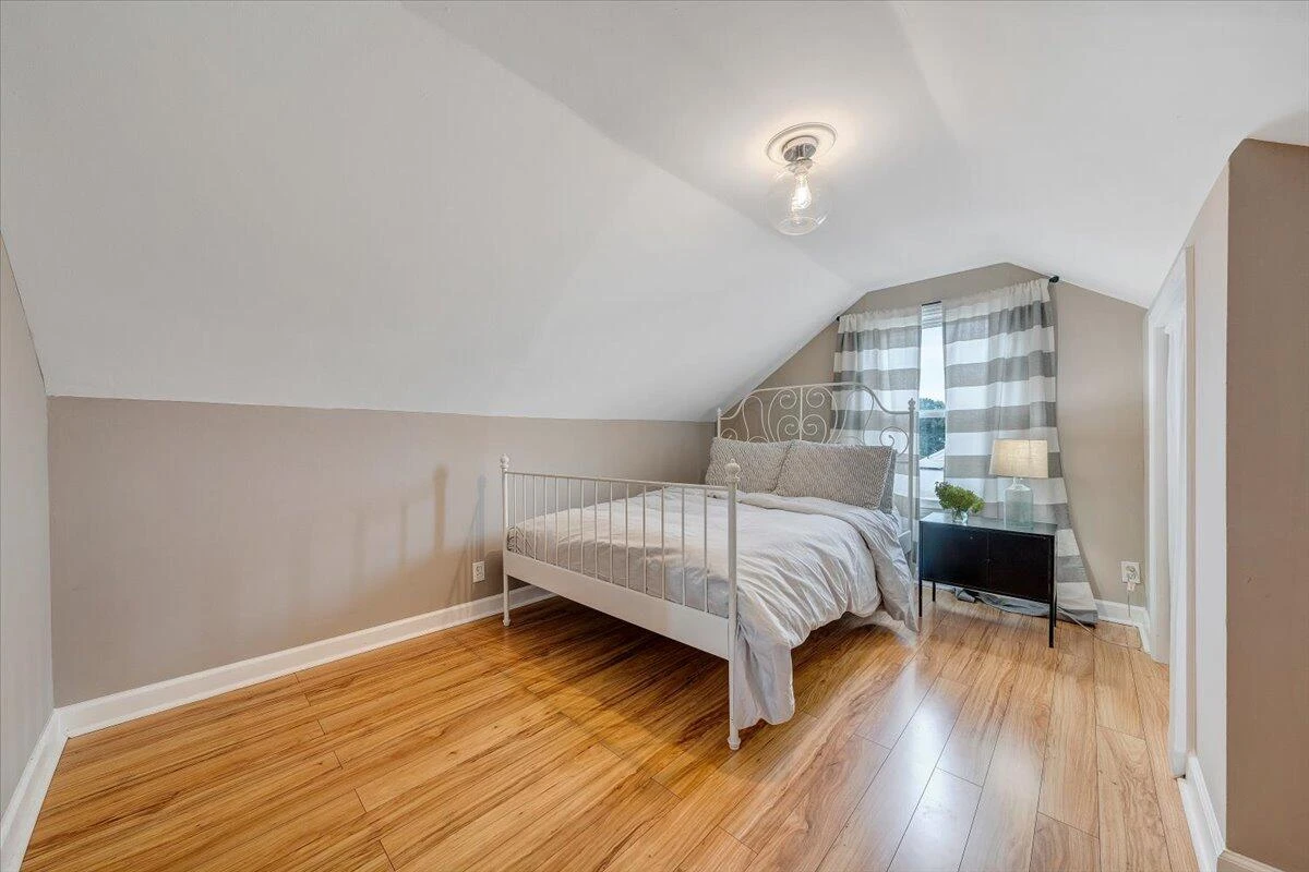 2324 Berkley AVE SW - Photo 33