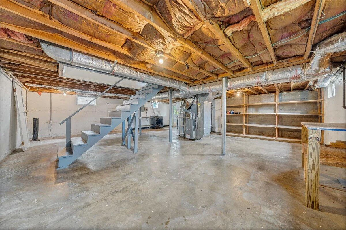 2324 Berkley AVE SW - Photo 37