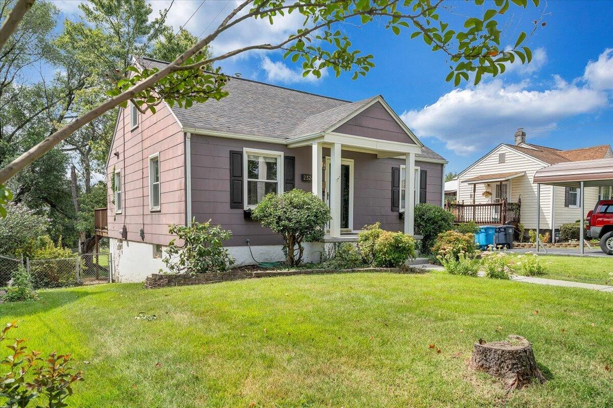 2324 Berkley AVE SW - Photo 43