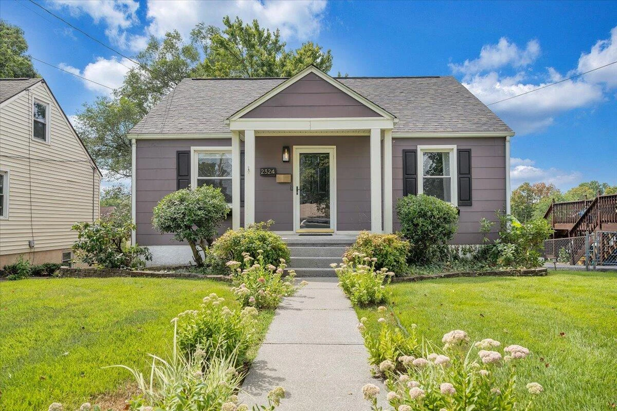 2324 Berkley AVE SW - Photo 44