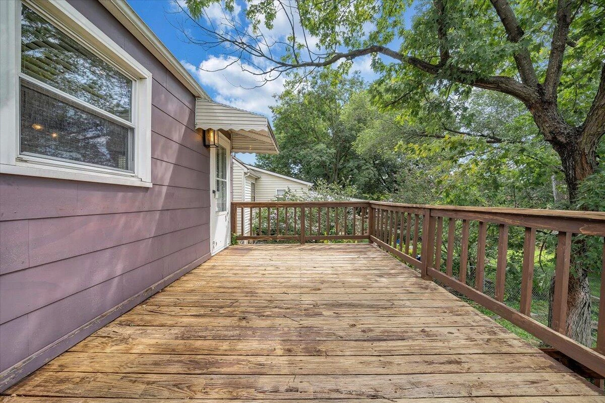 2324 Berkley AVE SW - Photo 47